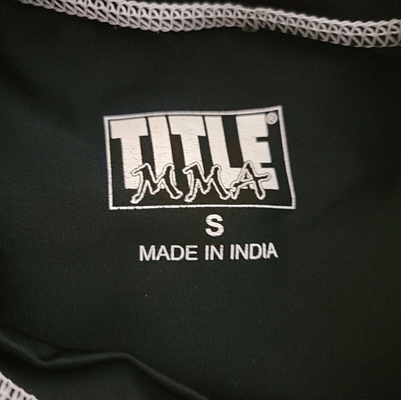 Title MMA Rashgaurd Men's Long Sleeve Jiu-Jitsu Mixed Martial Arts Size Small - Picture 2 of 10